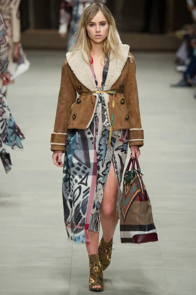 Look 7